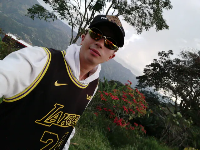 escort-media-e1cc1cb1-488c-4d58-b5c6-ec78b1f9d38c