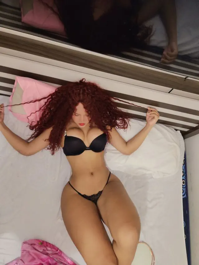 escort-media-e20ed0b8-750a-40f4-98d4-0a66923706c4