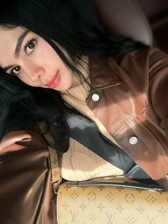 escort-media-e21c426d-82f7-4ae5-8466-9774e6e6deef