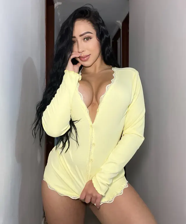escort-media-e364b582-fd5e-410c-b417-23b6f56c09db
