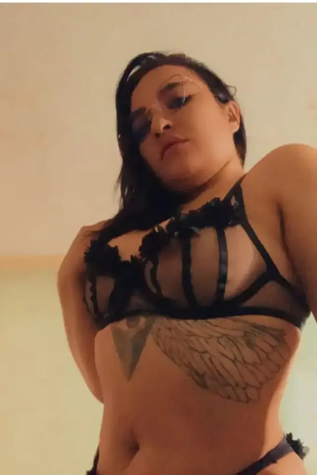 escort-media-e374de93-26cb-4bc2-934b-e22f8ce9be52