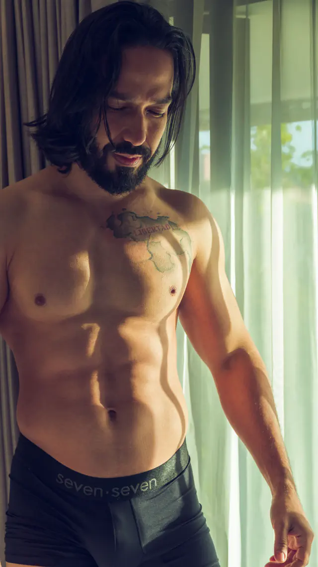 escort-media-e43c93cb-562f-4e57-a32e-b118dd5676e6