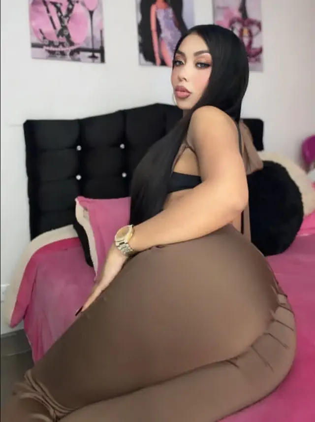 escort-media-e46036f8-81f7-42ba-ac4c-4a28e8125af3