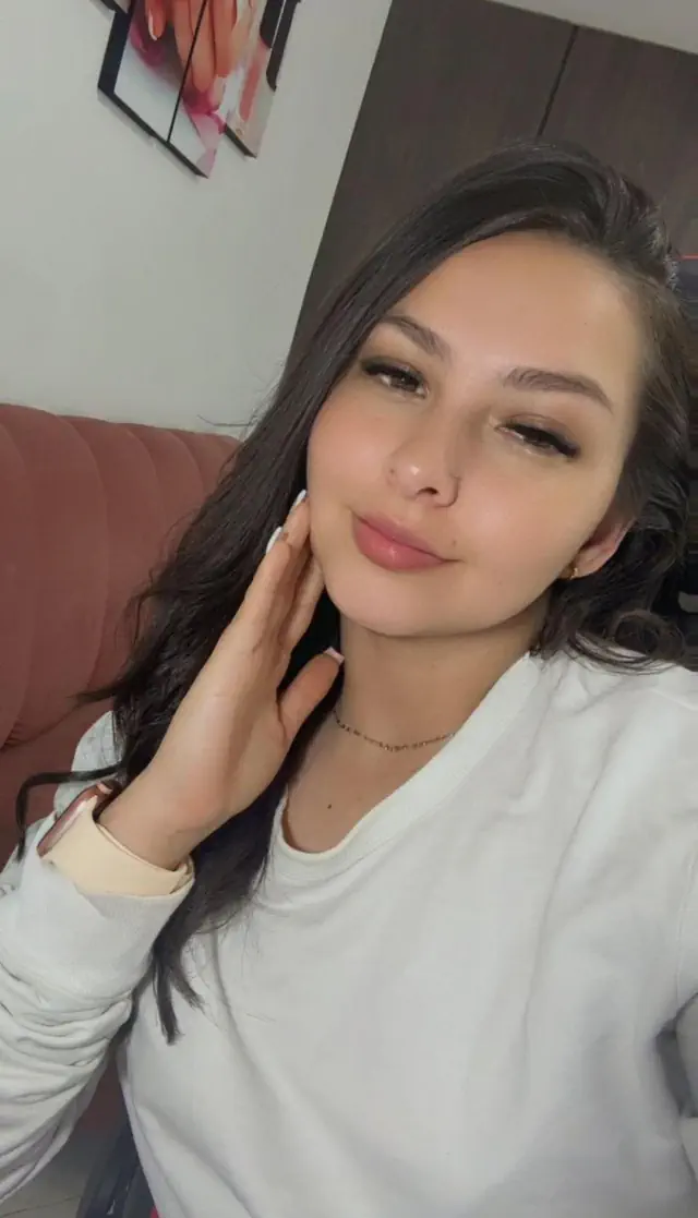escort-media-e4949f0f-9c25-450b-8287-8384a8945f09