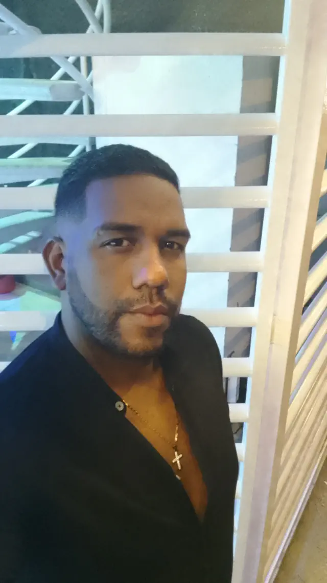 escort-media-e4e266be-03ef-4da1-9bc4-f75fa3c3d531