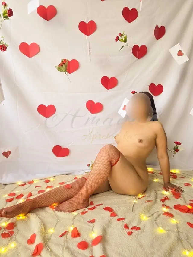 escort-media-e503ed6c-8e5f-4807-a0ae-061e79209ac3