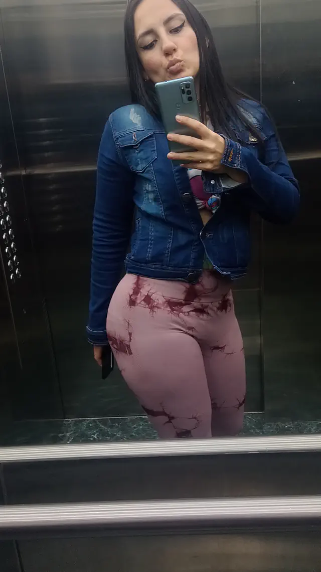 escort-media-e55be6a7-e745-4d4f-9467-93728d272fc3