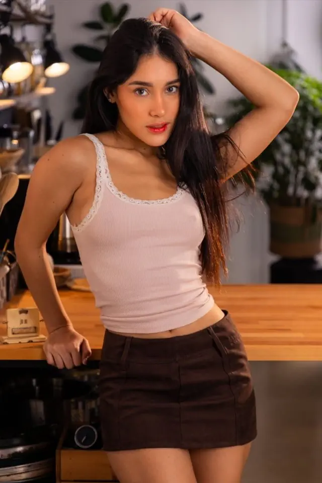escort-media-e568816c-1492-45b1-bdf9-d3d052c34619