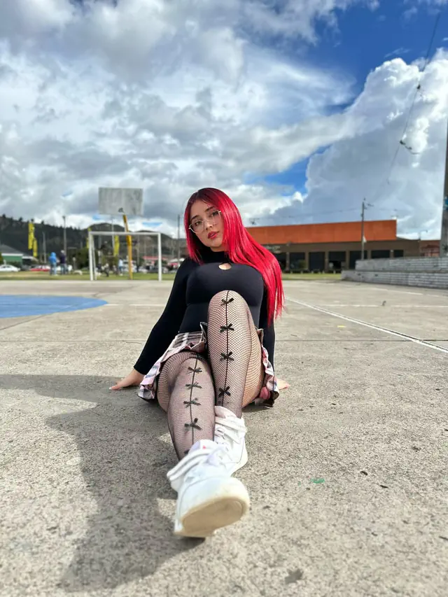 escort-media-e58917ac-6049-47dc-8dec-968ff05e56c5