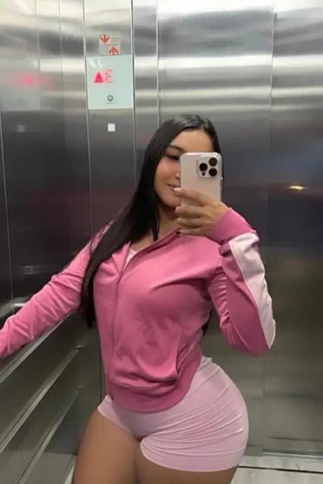 escort-media-e61429c9-31ef-45e7-8bb6-b90cdb2fa711