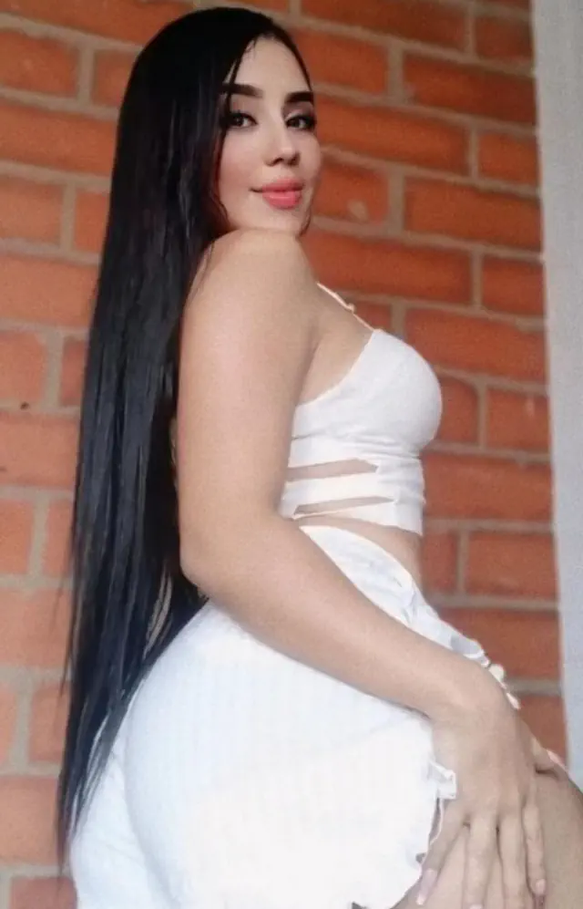 escort-media-e69151cb-bbe6-47f0-a847-b2aba4bb1b11