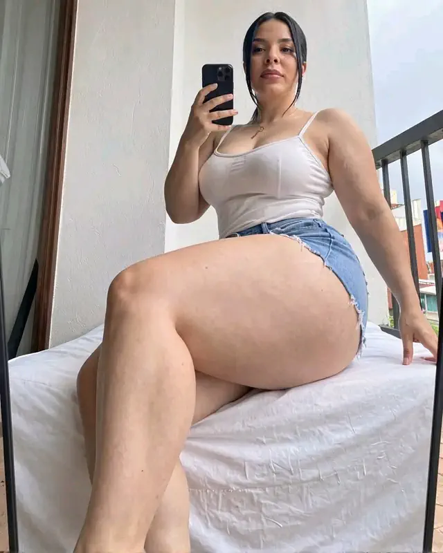 escort-media-e6a92a84-7384-48cb-a901-916201fd76bf