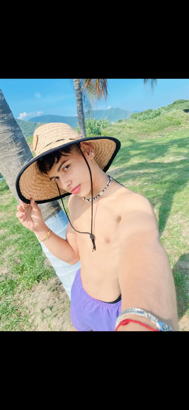 escort-media-e6ee640b-f074-4085-a9b7-311281af277b