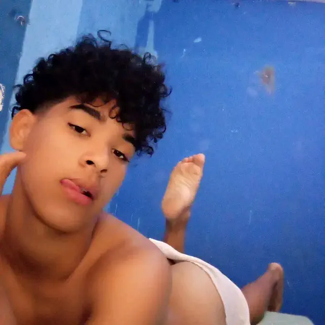 escort-media-e76ab98e-2417-4cec-af2e-ef7be6293fce