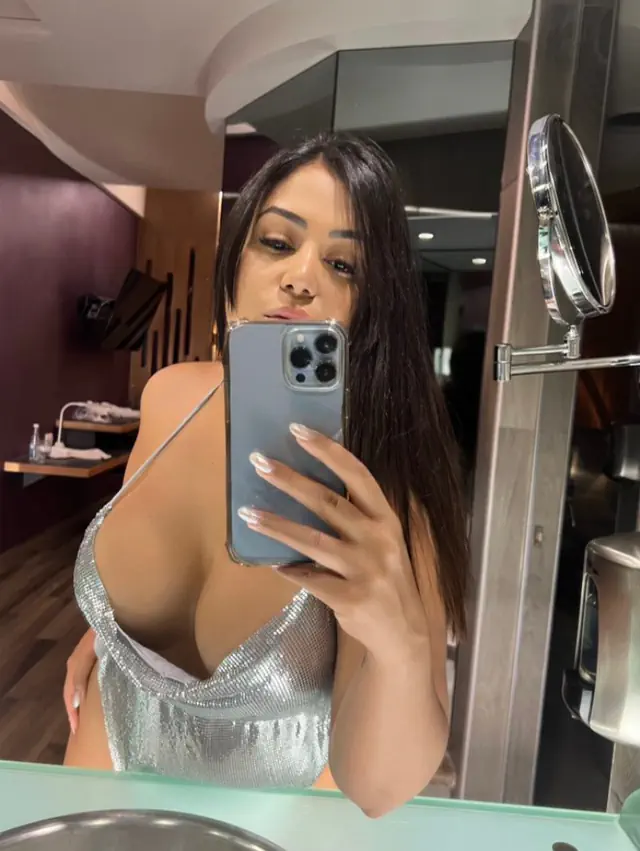 escort-media-e78e6fd7-1670-4a15-85cd-1f2d926cb5f4