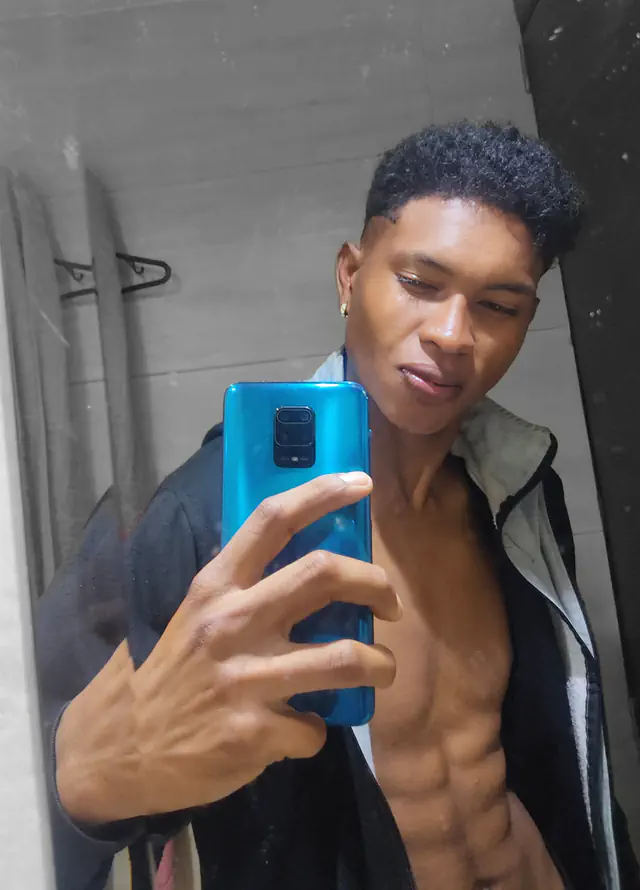 escort-media-e7b59651-3dfc-411f-922f-20c02a0d4347