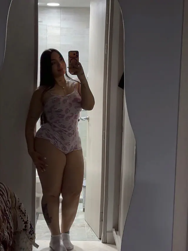 escort-media-e81ac98e-ffe9-4f48-8c8c-033d0bf7d637