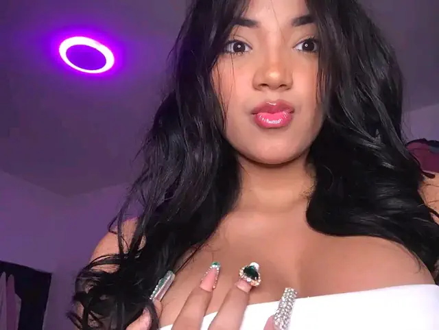 escort-media-e8cc8855-57e0-4673-a914-4e208b72bf61