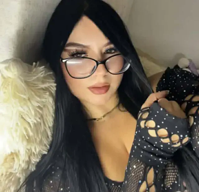 escort-media-e954b6f4-c0f0-4a07-aae4-c9518df661f3