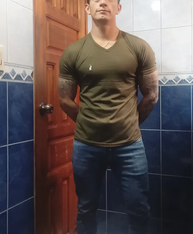 escort-media-e9afa2d7-a406-4a24-83b9-39545e418747