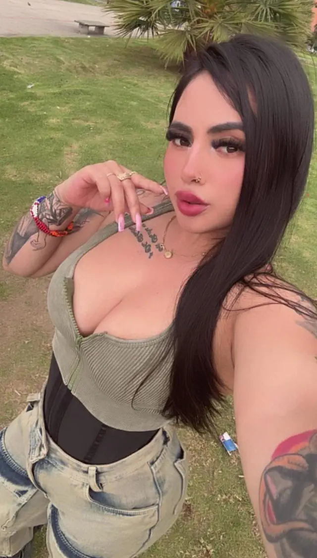 escort-media-eaf7d385-e6a0-4282-9d33-3aa01097c7d7