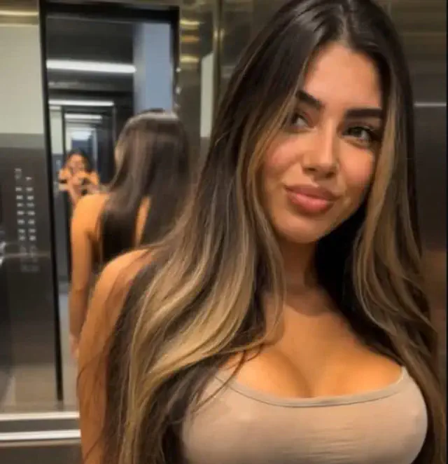 escort-media-ed18d076-74c7-498d-bbbe-6241a35f2e54