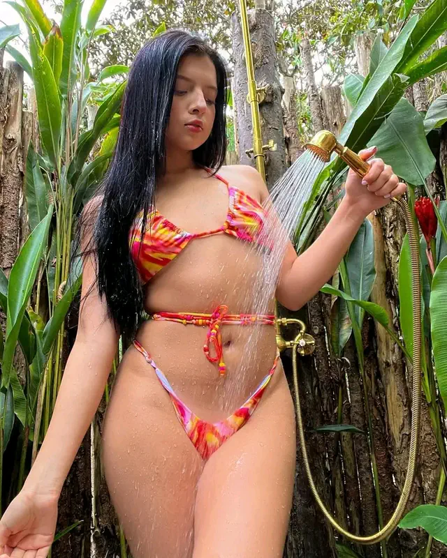 escort-media-edacd2c7-51db-4242-8cc5-f2b8b2dfebb8