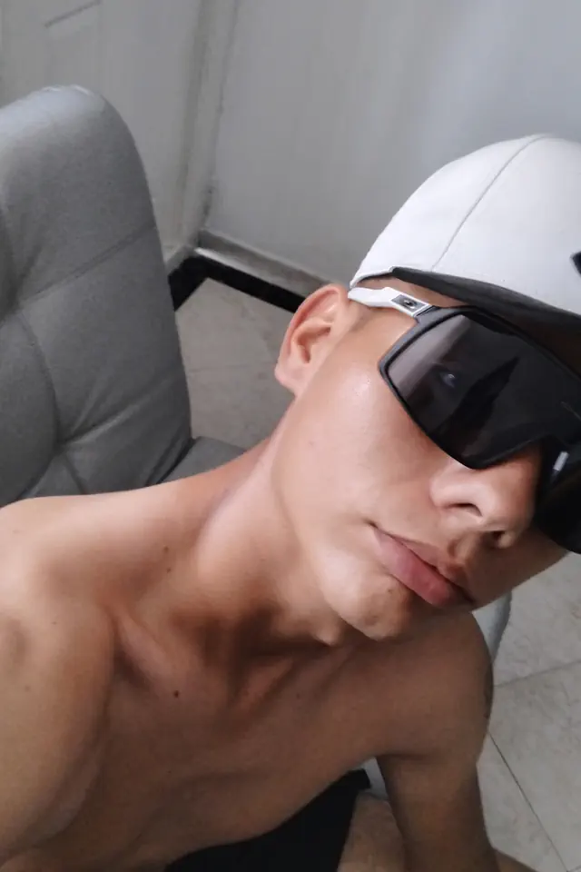 escort-media-eddb3598-bd42-46c6-be4f-1e15c00c9124