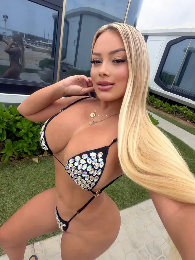 escort-media-edefbcb2-83f6-4a47-9438-4c250fc58503