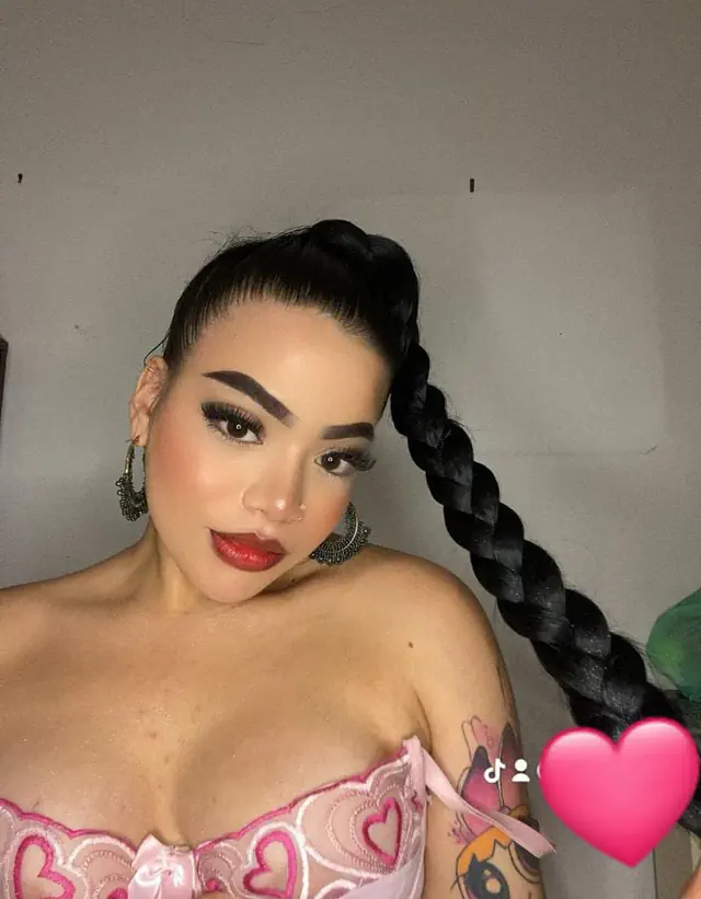 escort-media-ee1b323f-292e-46bd-88df-e565cc0f2371