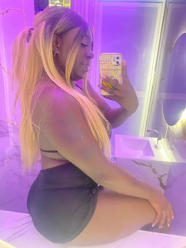 escort-media-ef9115d0-afda-4df2-ae17-03a04ceeee52