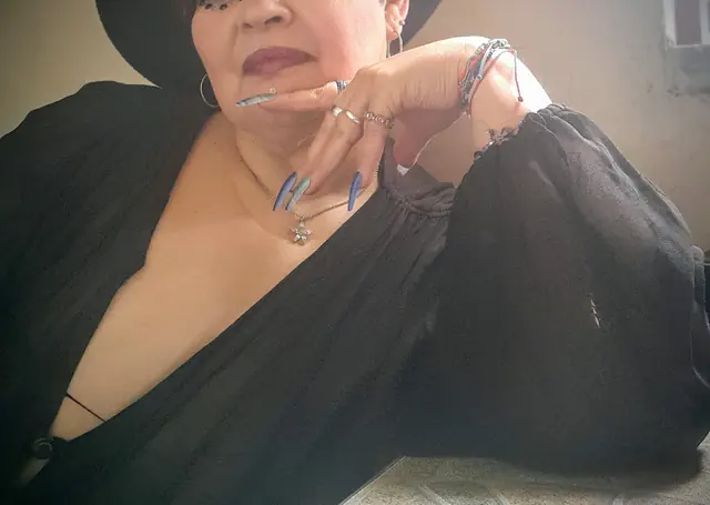 escort-media-f04c0627-b4d4-4a0f-bdfd-689e0849ac56