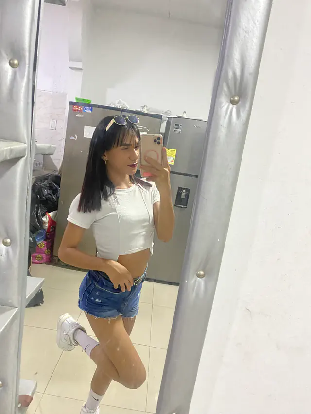 escort-media-f0d5e2f5-c80f-415c-b9f3-9589bc4b196f