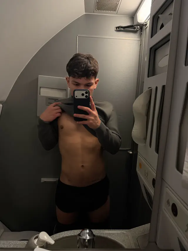 escort-media-f140d9e4-0cca-4cc0-9b72-913ac244f55d