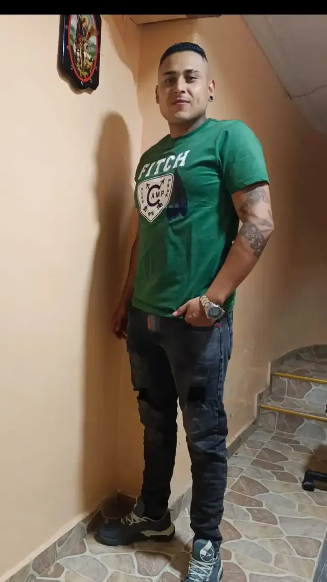 escort-media-f1f989b5-6f11-4566-94d4-ff45b08eeebf