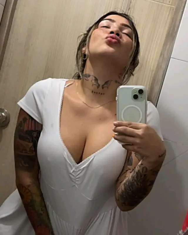 escort-media-f251ea51-7ec0-4d37-84ad-2ac43186047a