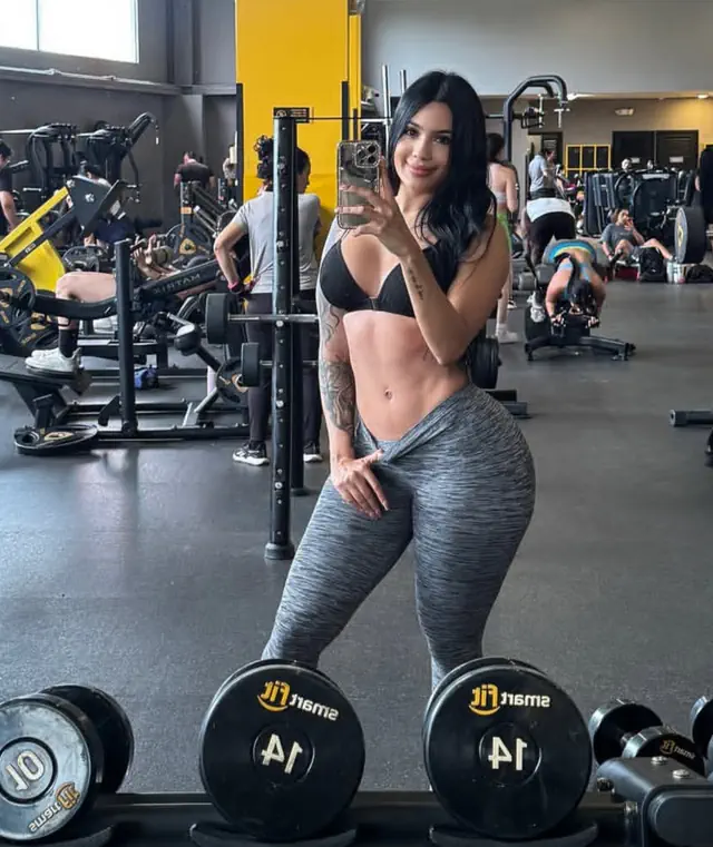 escort-media-f328ec73-3168-4c13-a252-c3eb6273c82d