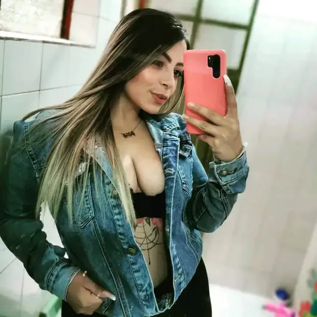 escort-media-f33b12b3-6836-4db1-9e1c-21d3bb900743