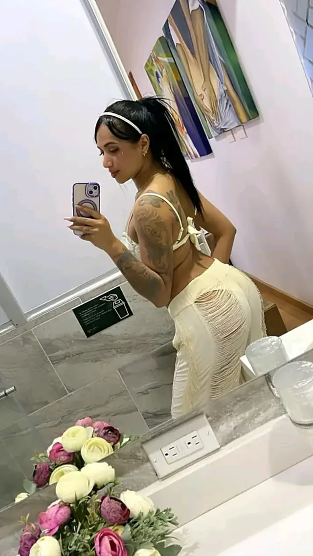 escort-media-f3535c21-471e-4869-8f5f-4b2f96e5ede9