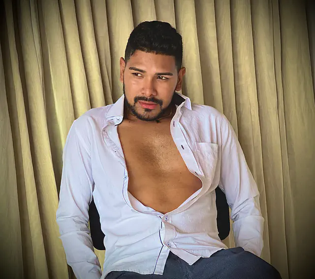 escort-media-f3b9a7e3-9adf-4c39-b27e-909a612670de