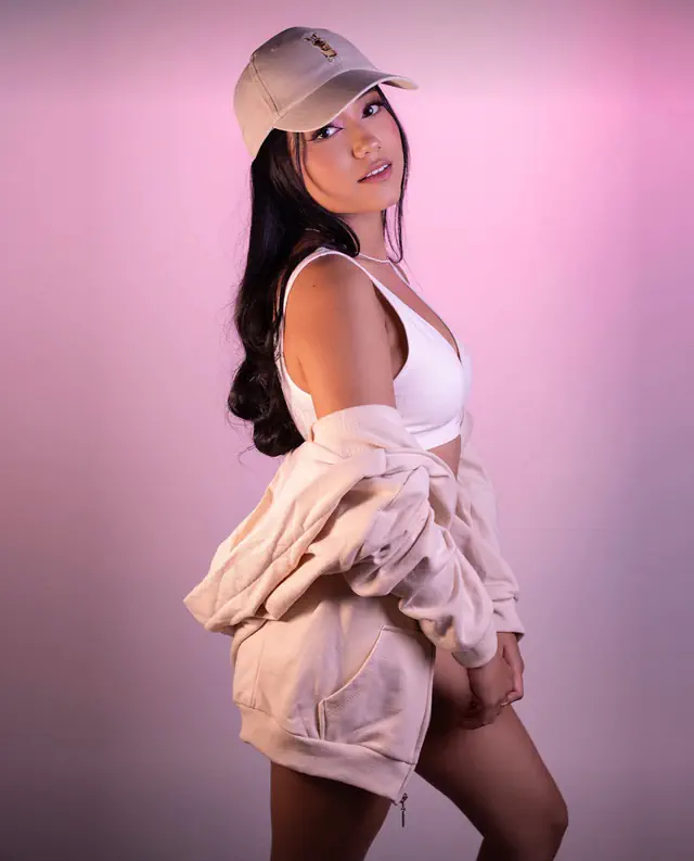escort-media-f3c96790-c546-4fb2-a9ec-52320857d3fa