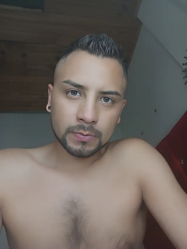 escort-media-f3fac074-00c6-4ea0-a597-19fb79765300