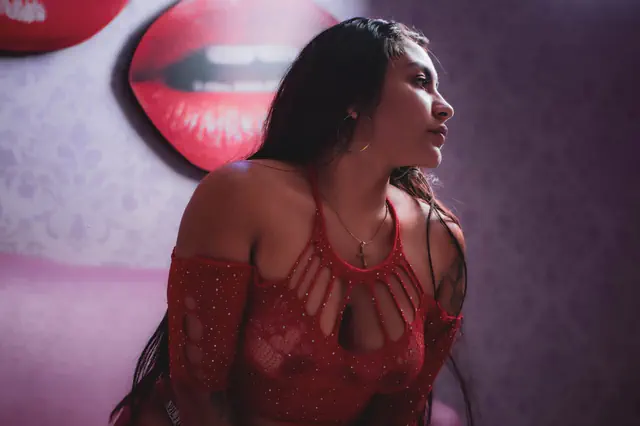 escort-media-f411f9e3-003a-46d2-1765-2afebb66b200