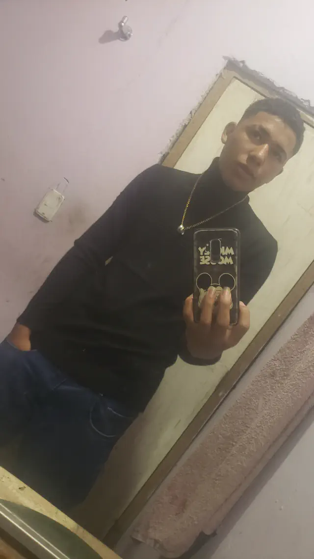 escort-media-f4a62cfd-4646-44e1-9a35-a76543764bf0