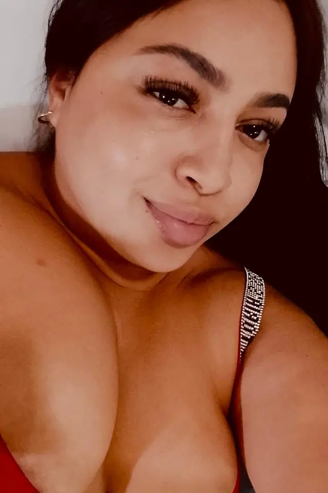 escort-media-f4c09215-0a44-42e3-8577-fcce4aa8157f