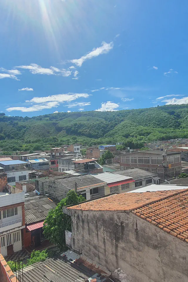 escort-media-f4f2f931-6c19-45fa-9329-f5079b2d94af