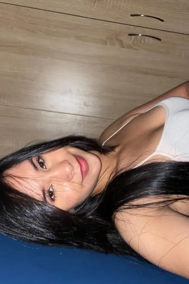 escort-media-f578f9ae-304f-42c6-880c-60c40ddcf90f