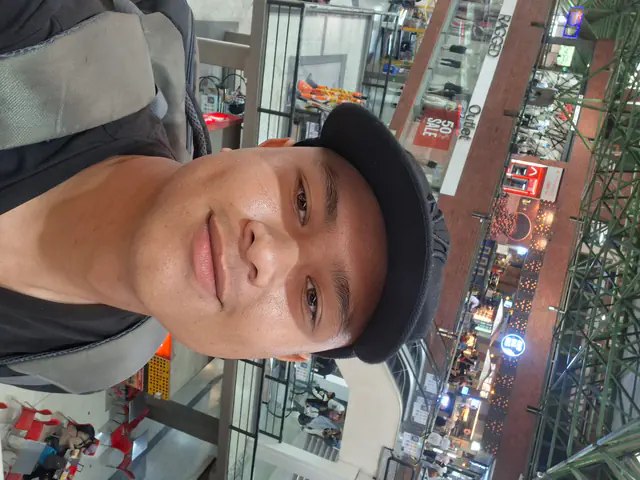 escort-media-f64ea8a6-4bb6-4e71-a977-49587d289712