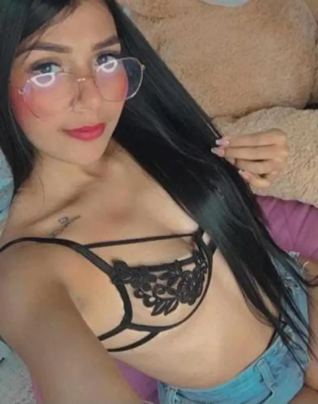 escort-media-f6a71fc3-73f1-4994-8540-31d263710c1d