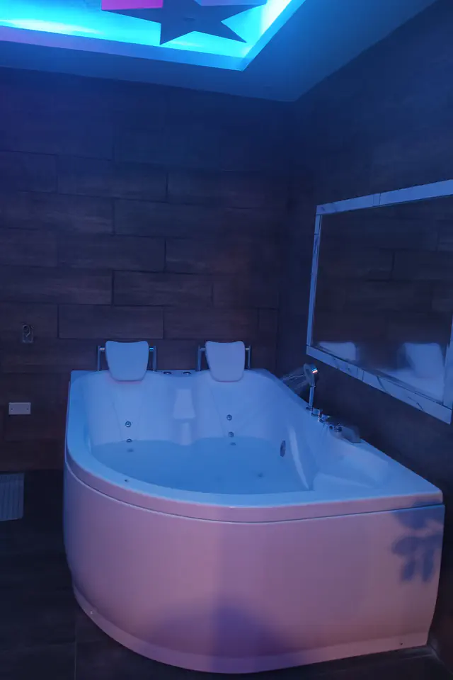 escort-media-f70ef1d9-e424-4d96-b458-c4d1378eeb60